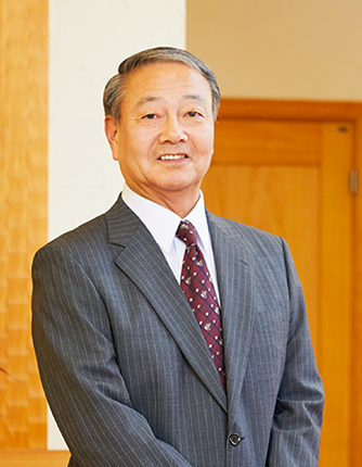 取締役店長 小崎 貴